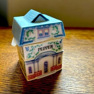 v i n t a g e :: 1989 The Lenox Spice Village  | PEPPER House